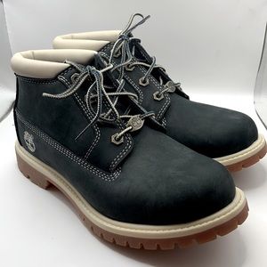 NEW Timberland boots women size 7 leather
